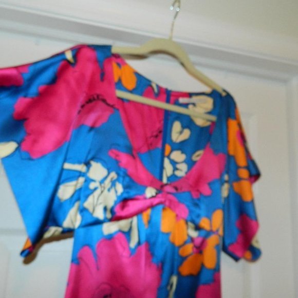 Susana Monaco Multi-Color Print Silk Dress, Kimono Sleeves Size 8 EUC - Picture 6 of 12